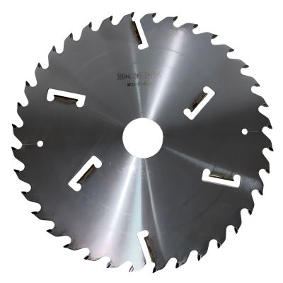 Multiripping saw blades with rakers